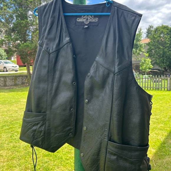 Leather Gallery Biker Jacket | Muscle Jacket |Vest with Elastic Side adjustments - Picture 2 of 8